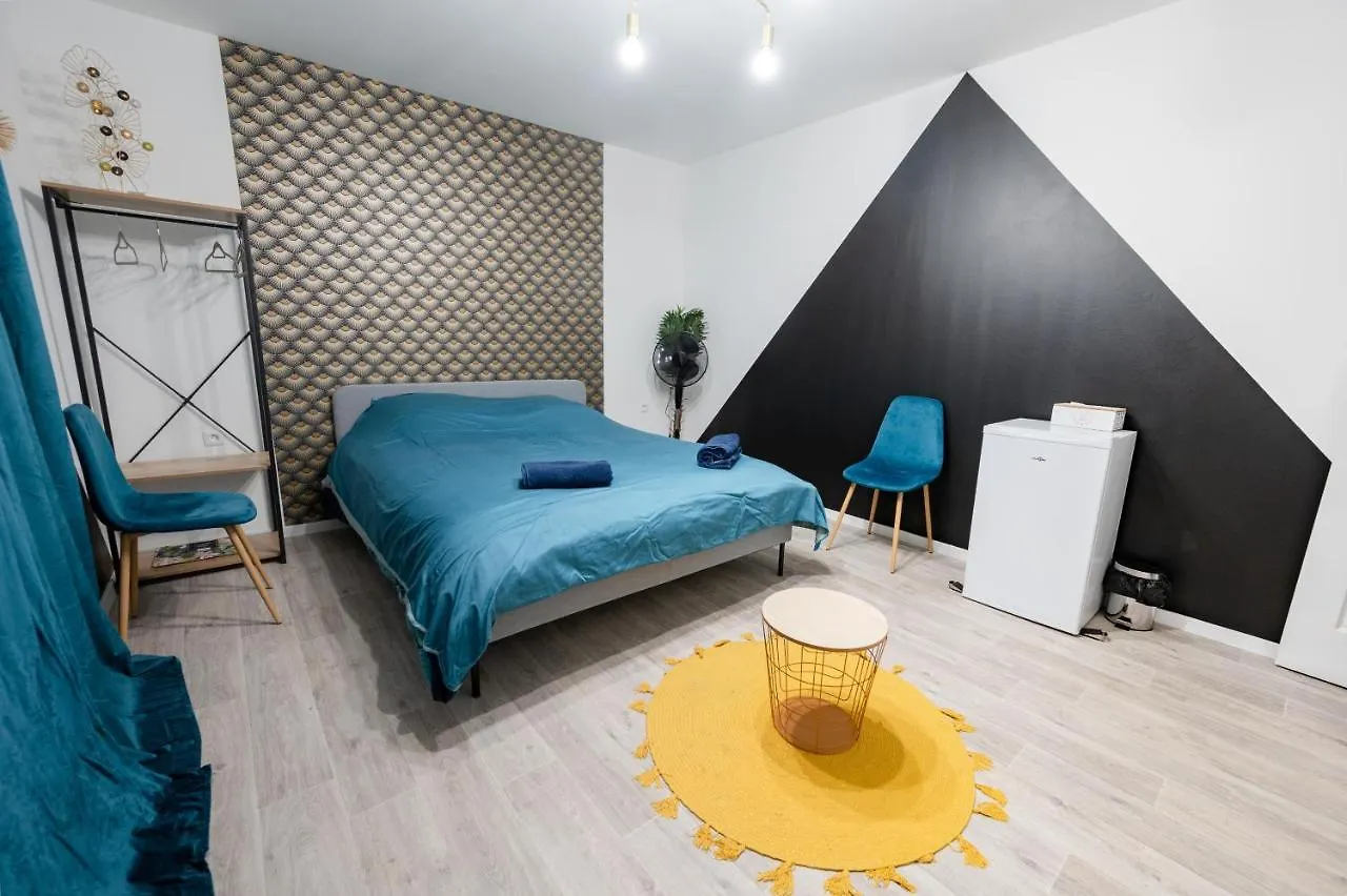 NG SuiteHome Lorient Lanester Netflix 0*,  France