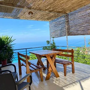 https://erikas-house.albaniahotels.org