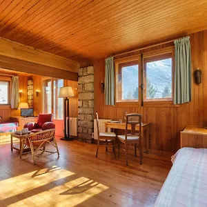 https://petit-chalet-des-moussoux-happy-rentals.hotels-rhonealpes.com