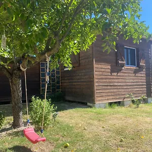 https://le-chalet-pignantais-avec-option-jacuzzi.fr-provencehotel.com
